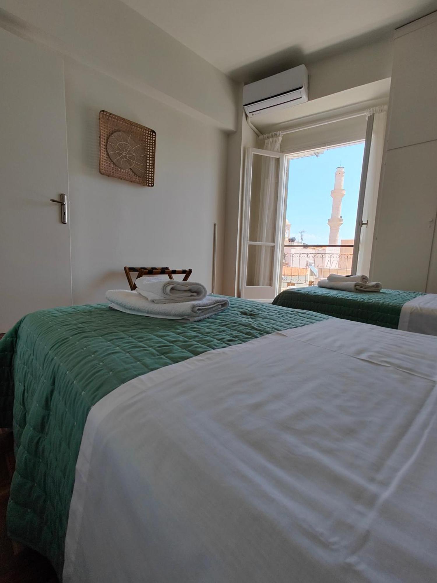 Chania-Limani Splantzia-Geada Chania  Buitenkant foto