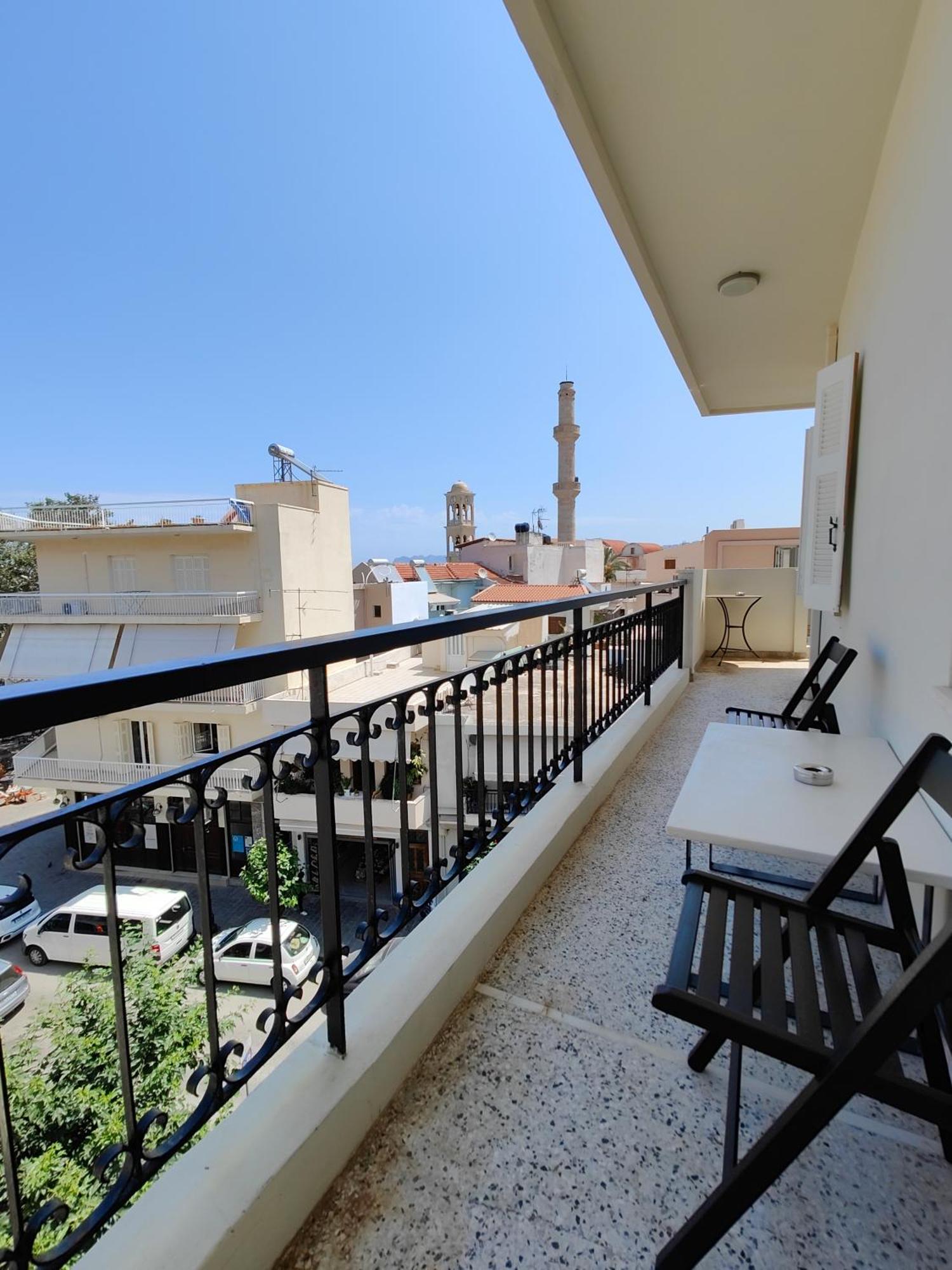 Chania-Limani Splantzia-Geada Chania  Buitenkant foto
